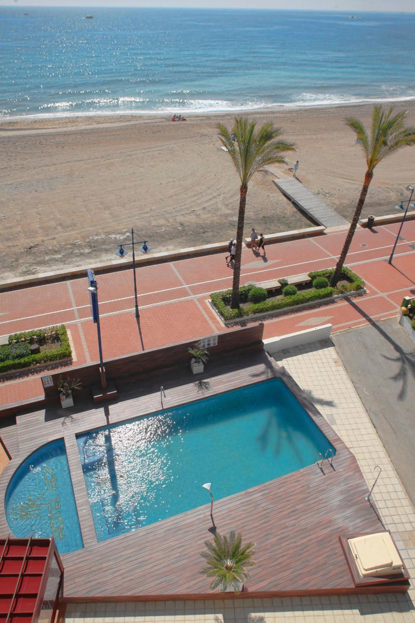 Sunday'S Beach Peniscola Luaran gambar